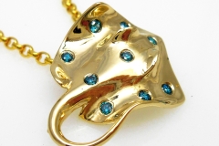 14k-gold-Sting-ray-with-blue-diamonds-cro-1000